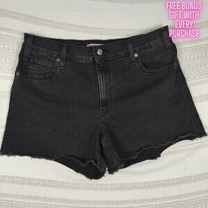 Levi’s Signature Black High Rise Jean Shorts Raw Hem Size 12 / 31W NEW